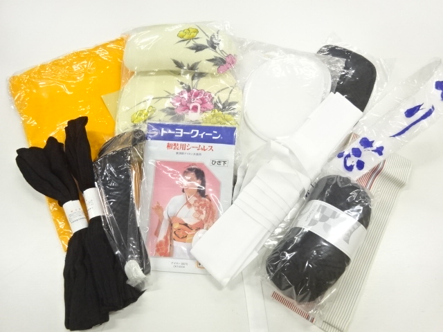 Japanese Kimono / Others (Bolt etc)